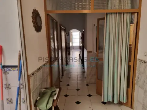 Piso en Plaza de los Toros, 9