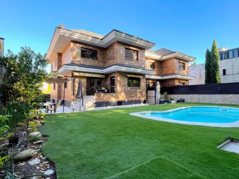 Casa pareada en Las Matas-Los Peñascales