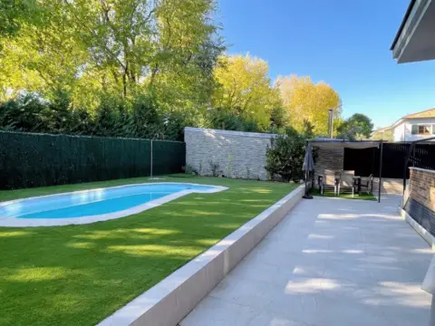 Casa pareada en Las Matas-Los Peñascales