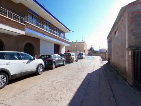 Casa en calle Democracia, 4