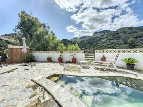 Chalet en Comares