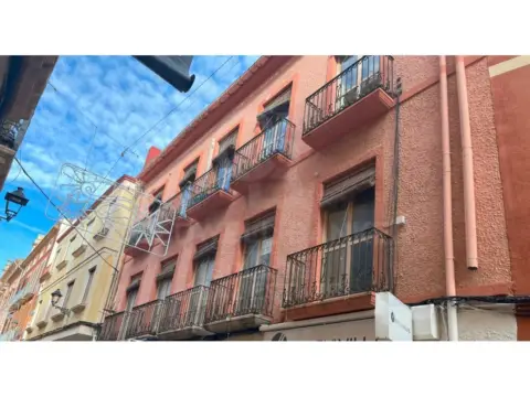 Edificio en Centro Urbano