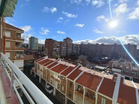 Piso en Azucaica