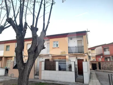 Casa adosada en Cerro Reyes