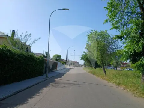 Terreno en Avenida de Elvas-Campus