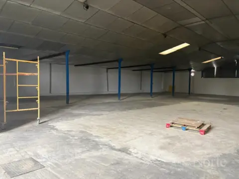 Nave industrial en Fuente el Saz de Jarama