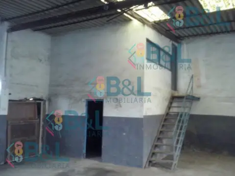 Nave industrial en La Orden