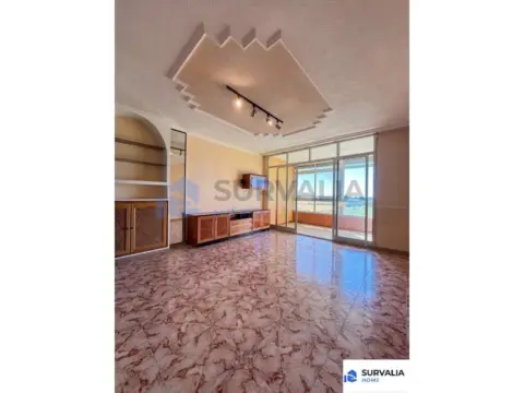 Piso en Naranjo-La Serna