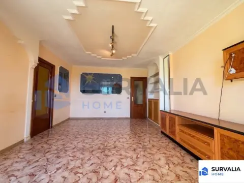 Piso en Naranjo-La Serna