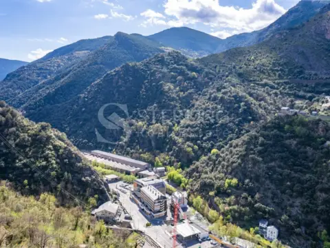 Dúplex de 4 habitacions en venda a Sant Julià de Lòria · 45 de 60