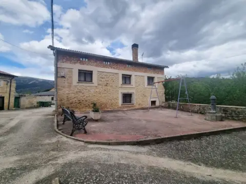 Casa en calle Fuente, 22