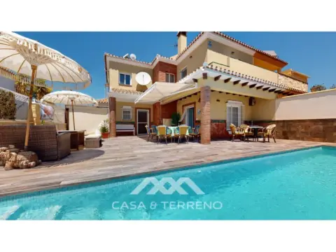 Casa pareada en Viña Málaga