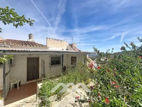 Casa en Almáchar