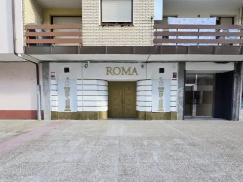 Local comercial en Travesía del Calvo Sotelo, 19