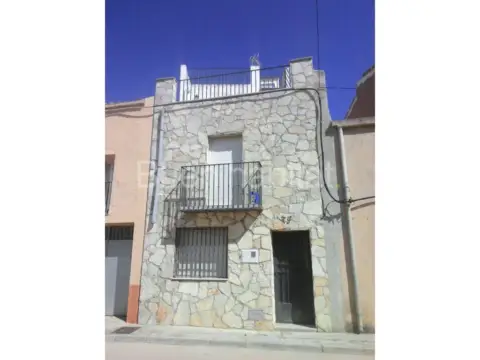 Casa adosada en Vilanova d'Alcolea