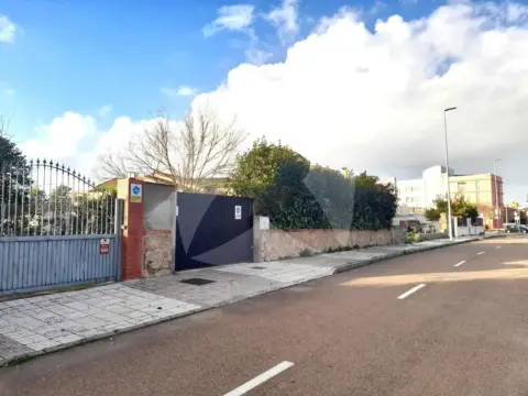 Casa en Avenida de Elvas-Campus