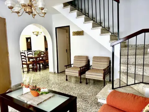 Casa en Núcleo Urbano