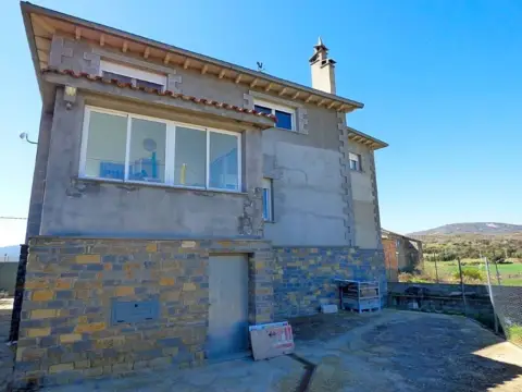 Chalet en calle C. La Corona, 2-20, nº 2-20