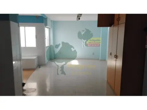 Local comercial en Casco Antiguo