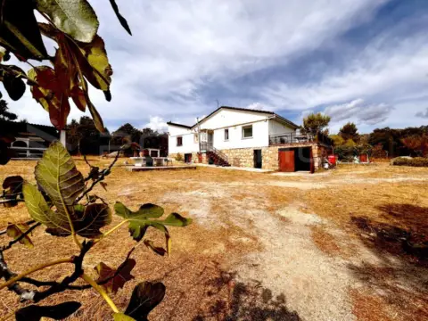 Chalet en La Cabrera