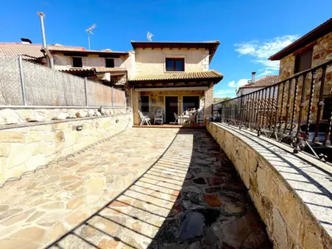 Chalet en Navarredonda y San Mamés