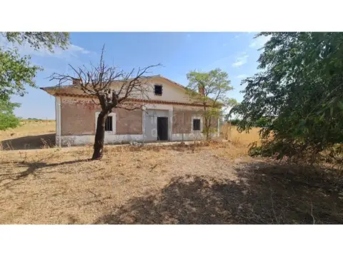 Casa rústica en Quintanar de La Orden