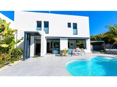 Casa – Castelló d'Empúries