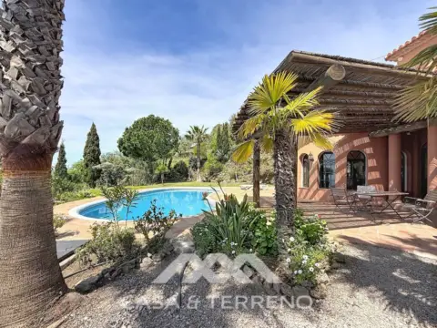 Casa en Algarrobo