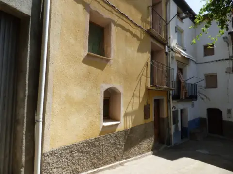 Casa en calle de la Iglesia, 12