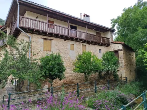 Casa en Valle de Manzanedo