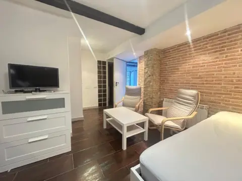 Estudio en Núcleo Urbano