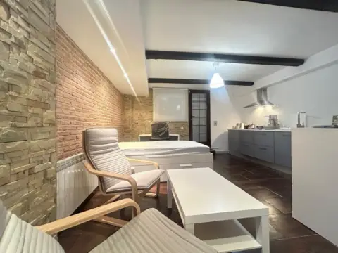 Estudio en Núcleo Urbano