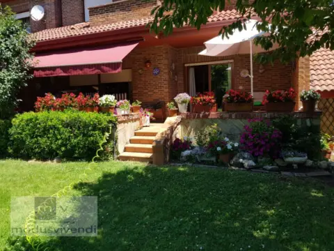 Chalet en Villaquilambre