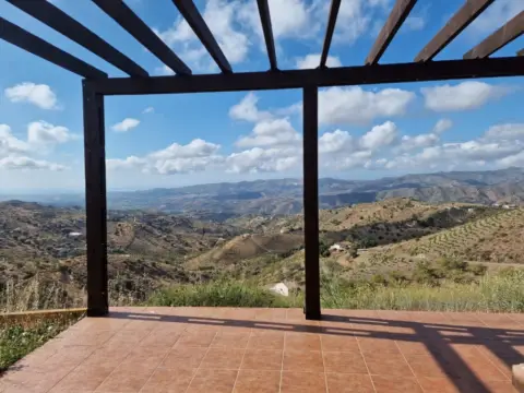 Finca rústica en Benamargosa