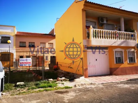 Terreno en calle