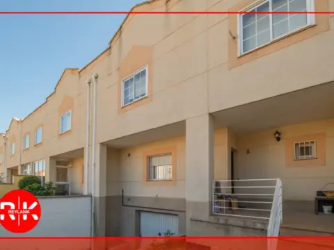 Chalet en calle Navarra, 33