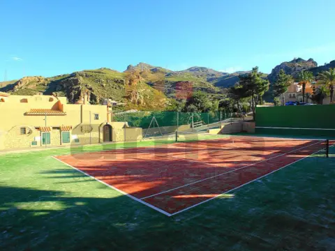 Local comercial en Turre