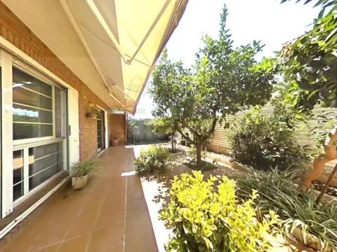 Casa pareada en Regueral-Prat d'en Forès