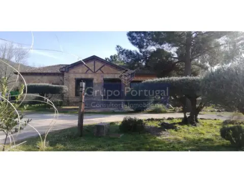 Local comercial en Santa María del Tiétar