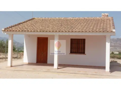 Casa rústica en Blanca