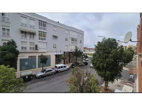 Piso en María Auxiliadora-Barriada de Llera