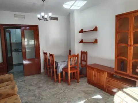 Apartamento en María Auxiliadora-Barriada de Llera