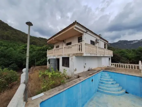 Chalet en Llaurí