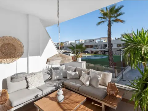 Apartamento en calle calle Calpe