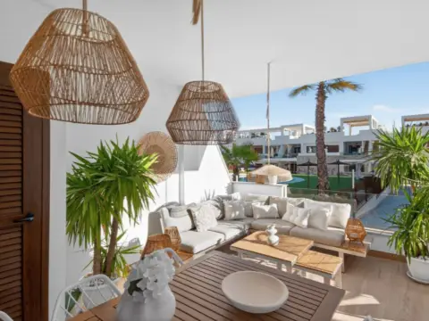 Apartamento en calle calle Calpe