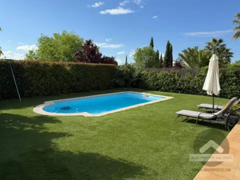 Chalet en Villanueva de la Cañada