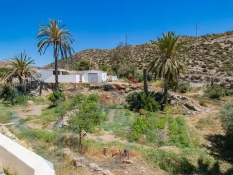 Finca rústica en Pulpí