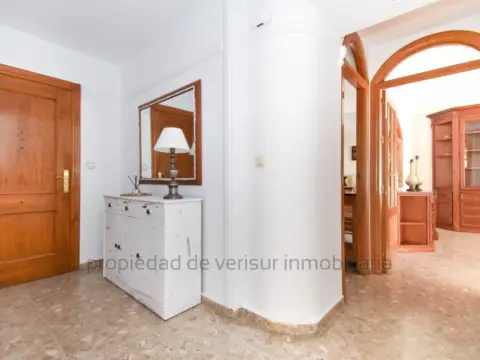 Piso en Calarreona-Las Lomas