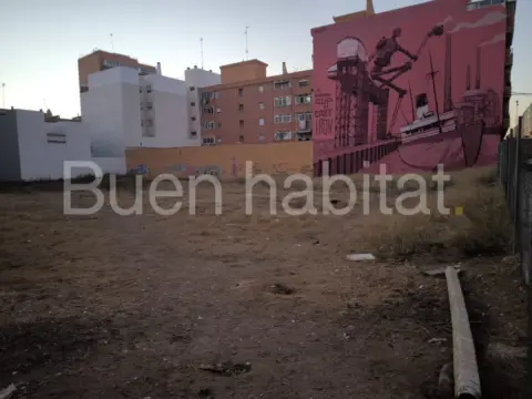 Terreno en Avenida Nueve de Octubre, 135