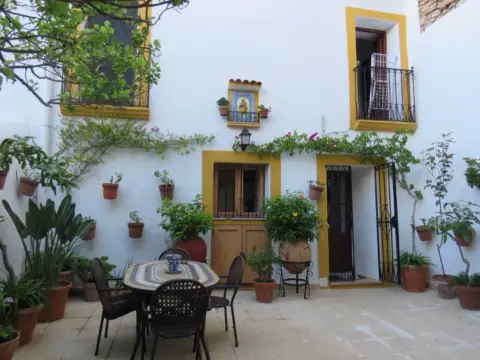 Piso en Dalt Vila-La Marina